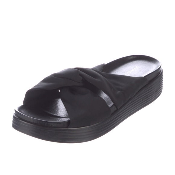 Donald Pliner | Black Freea Slide Sandals Size 7.5 Medium - Picture 1 of 9